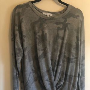 Long sleeve camo top